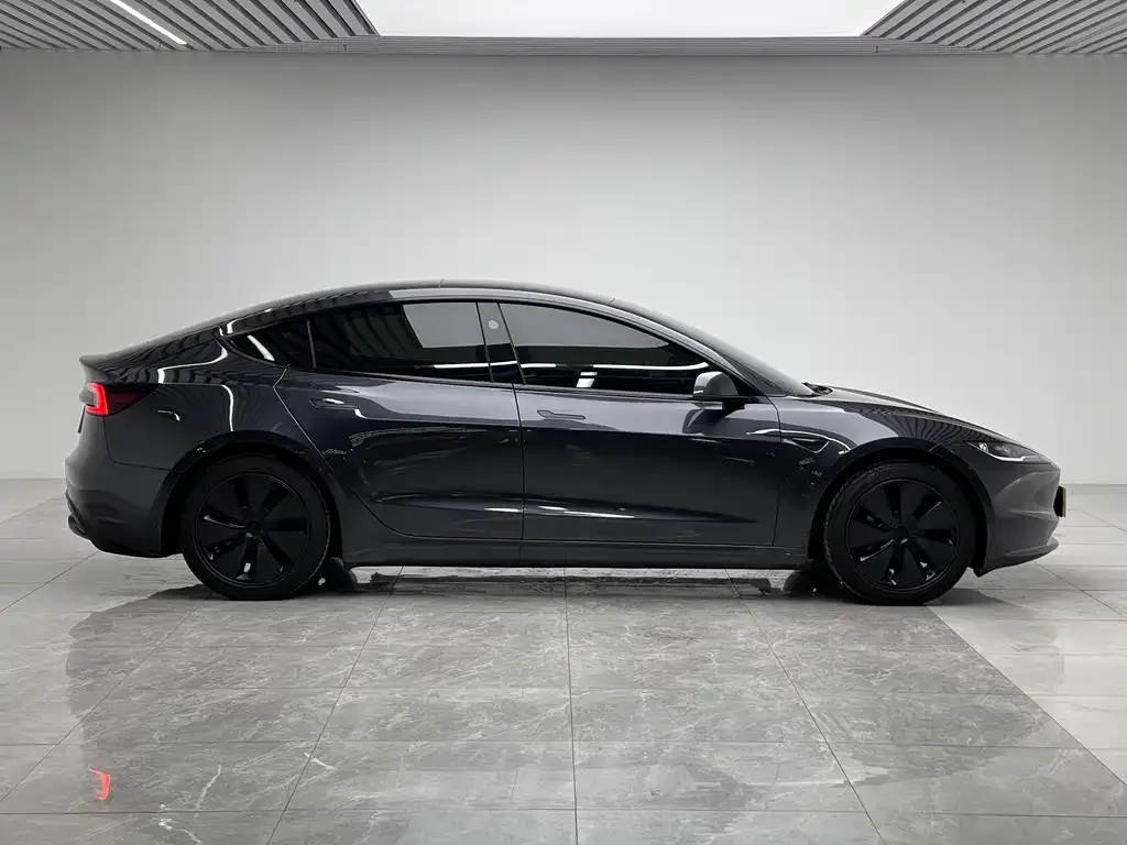 Tesla Model 3 2025 из CN, фото 9