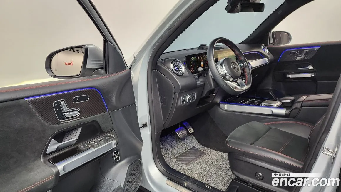 Mercedes-Benz GLB-Class — фото 10
