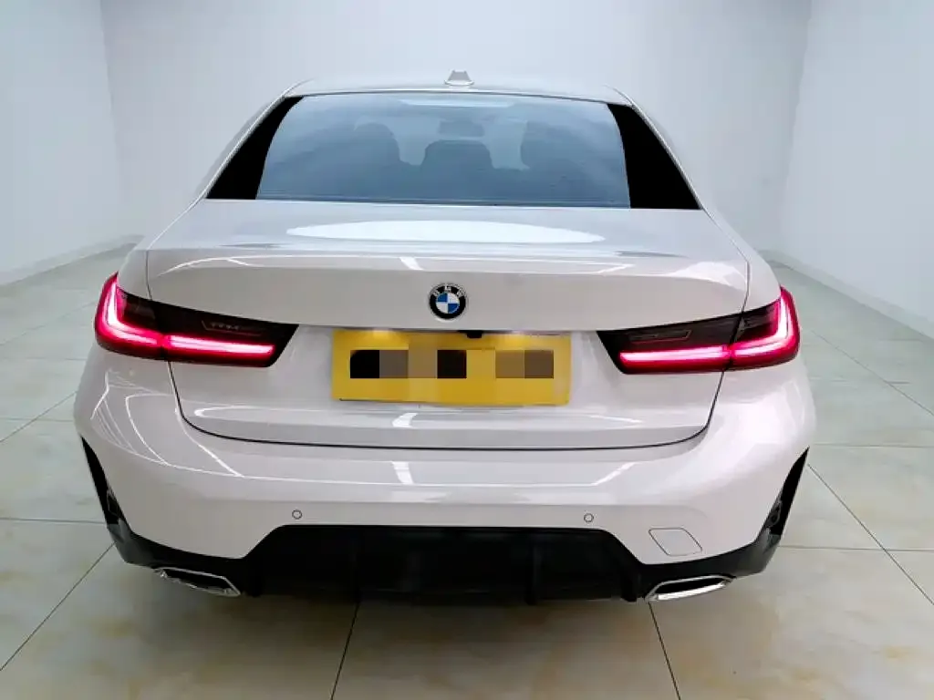 BMW 3 Series 2023 из CN, фото 10