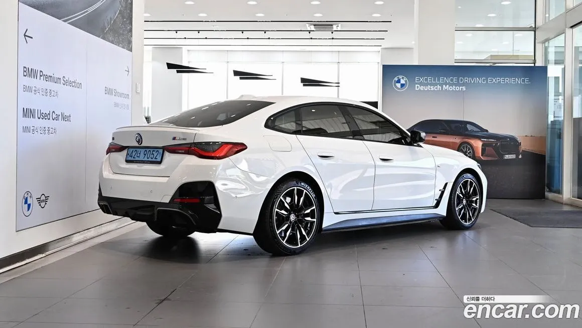 BMW i4