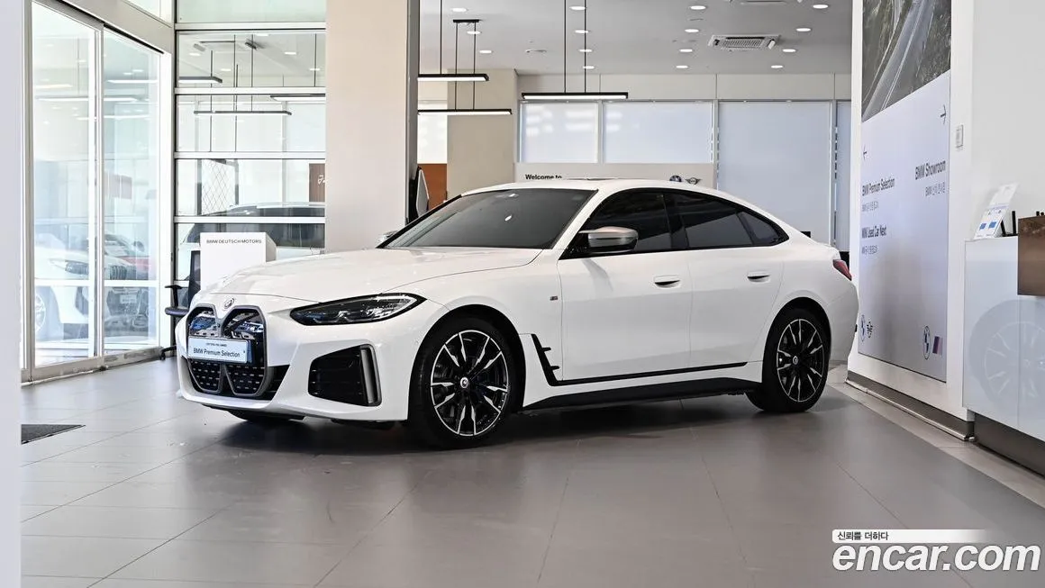BMW i4 2023 из KR, фото 2