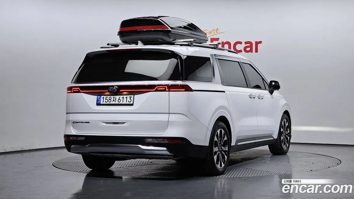 Kia Carnival — фото 2