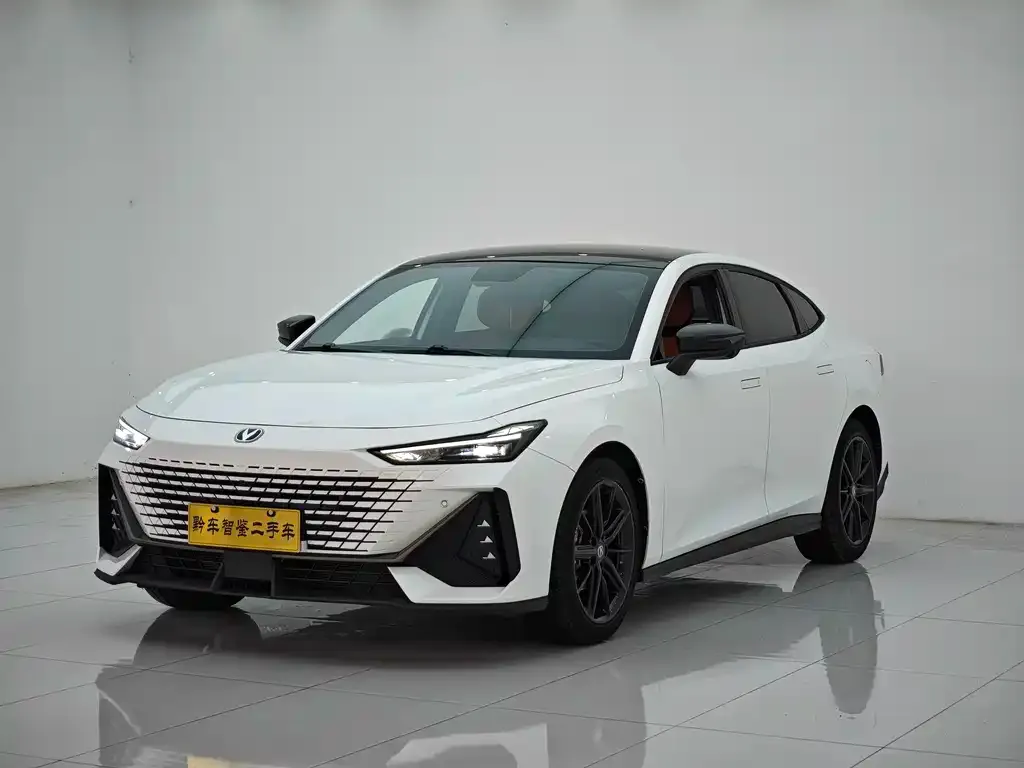 Changan UNI-V 2023 из CN, фото 1