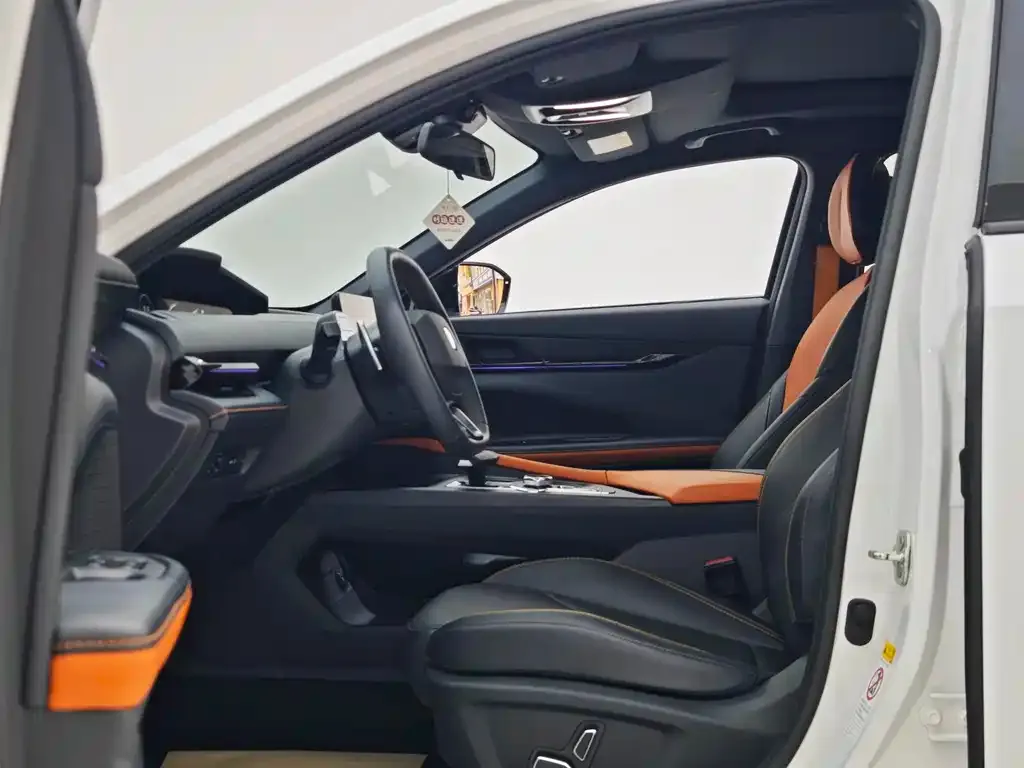 Changan UNI-V 2023 из CN, фото 3
