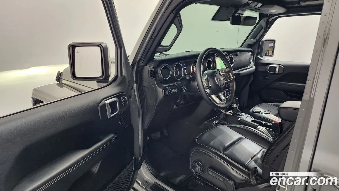 Jeep Wrangler 2022 из KR, фото 10