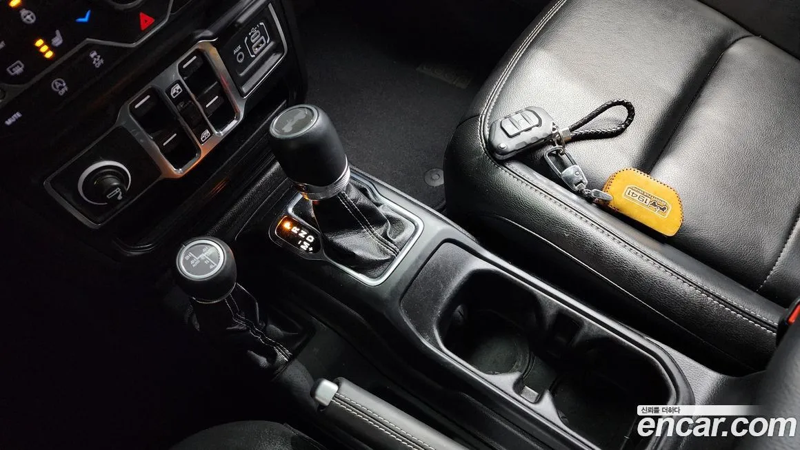 Jeep Wrangler 2022 из KR, фото 9