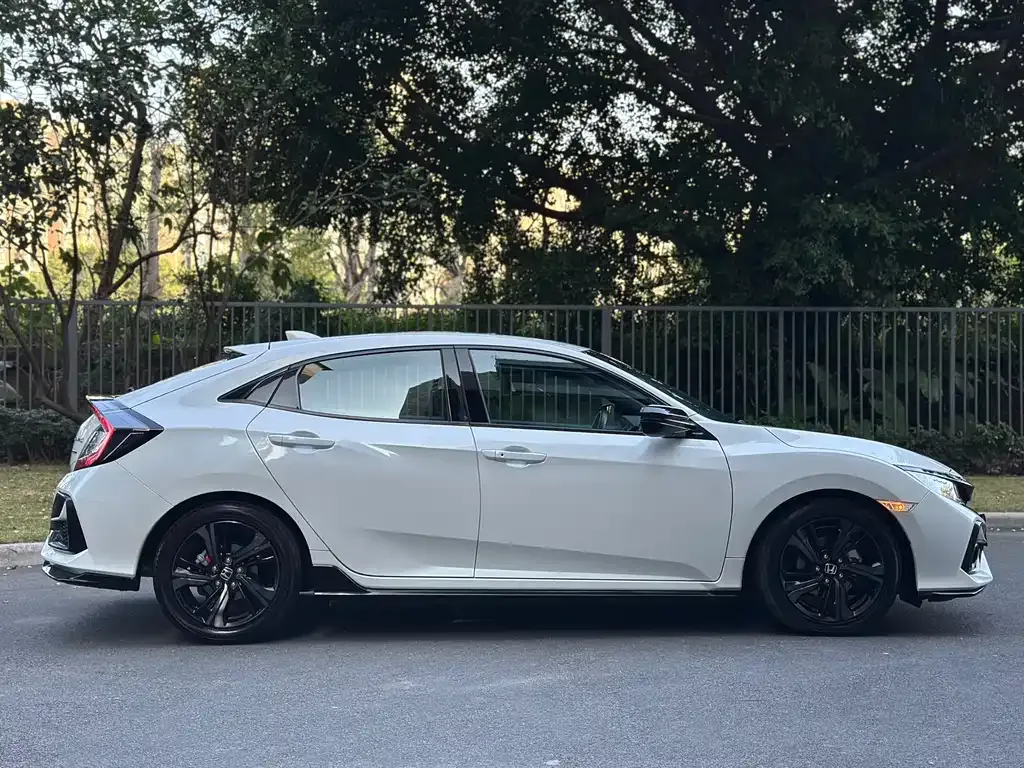 Honda Civic — фото 6