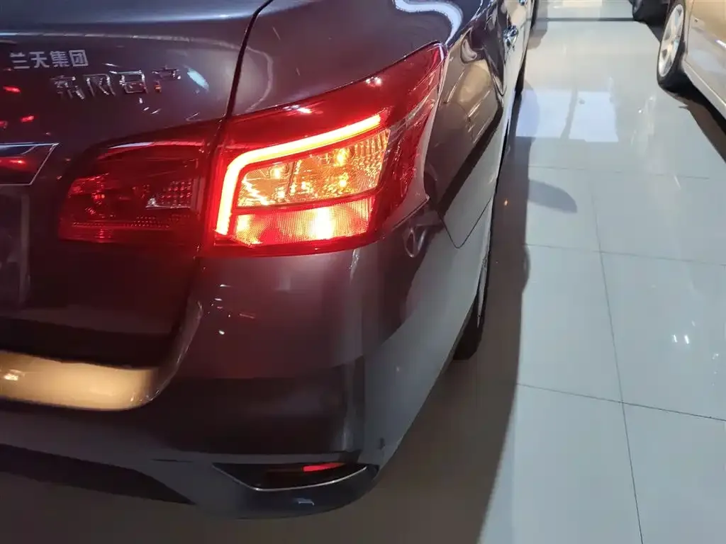 Nissan Sylphy 2025 из CN, фото 4