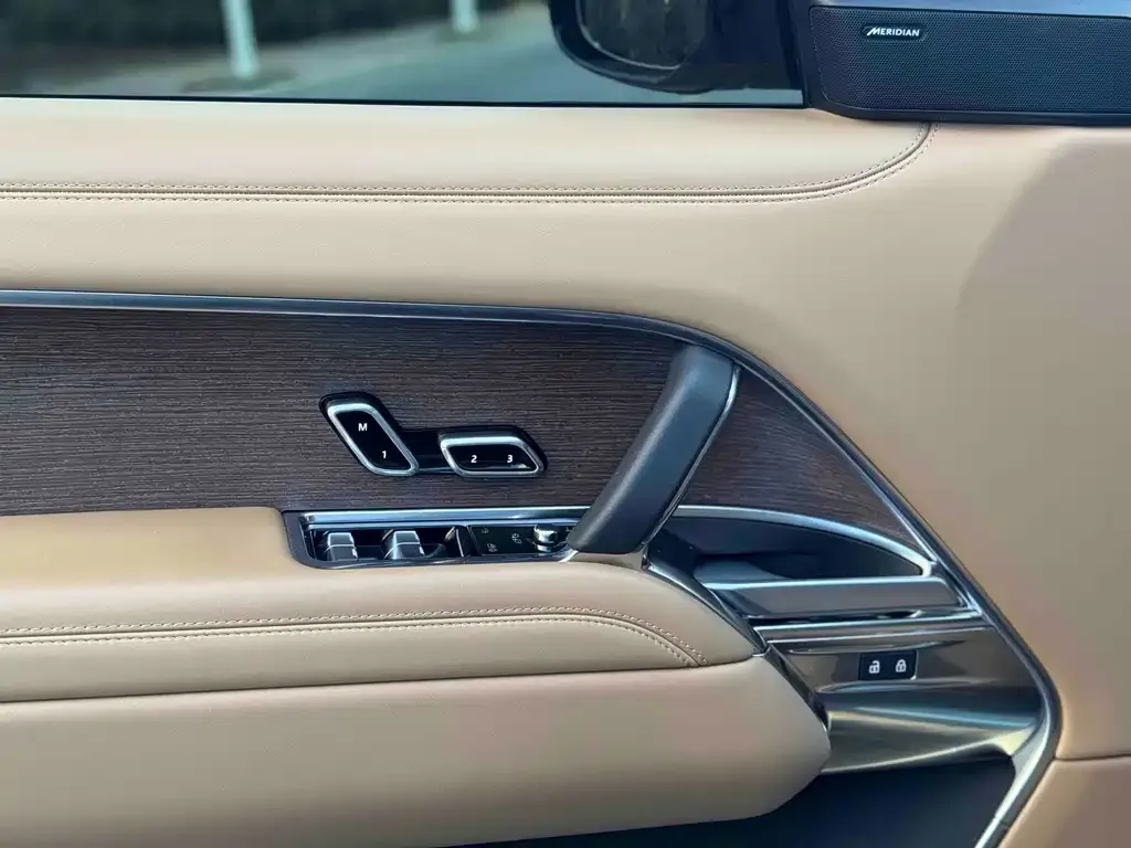 Land Rover Range Rover 2025 из CN, фото 4
