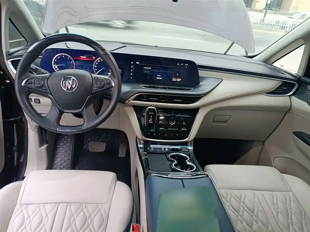 Buick GL8 2022 из CN, фото 3