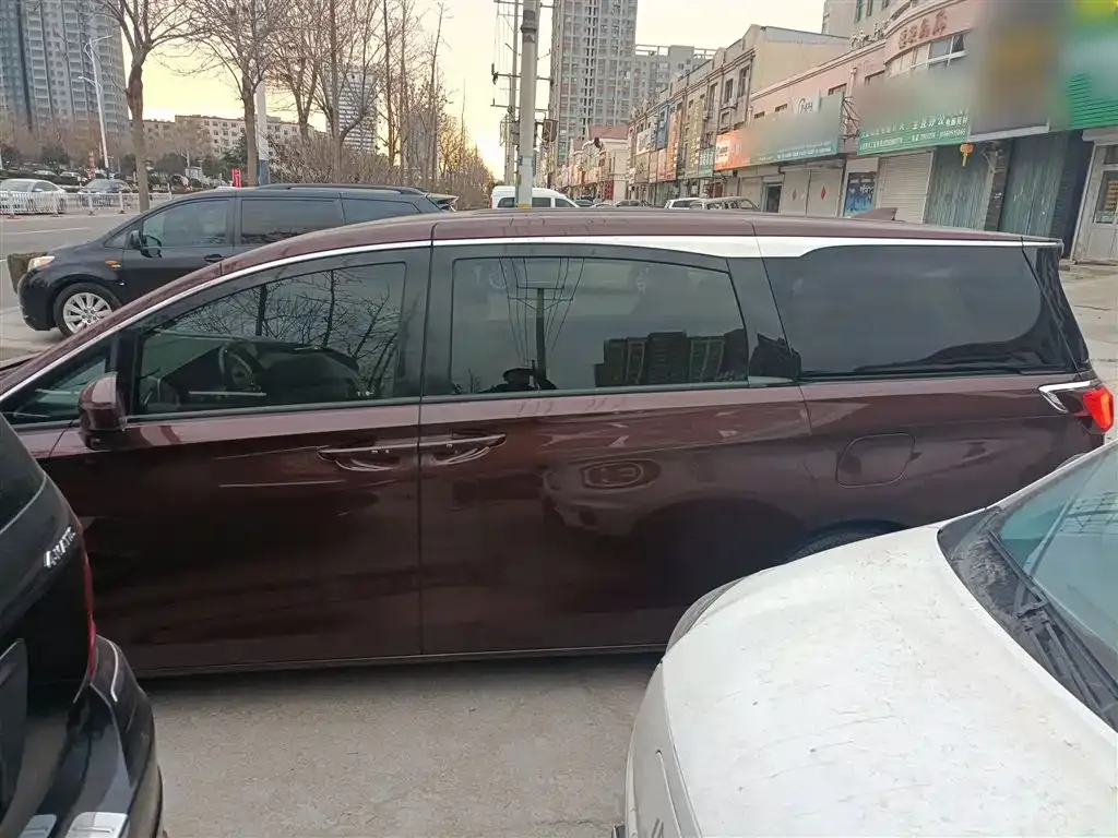 Buick GL8 2022 из CN, фото 8