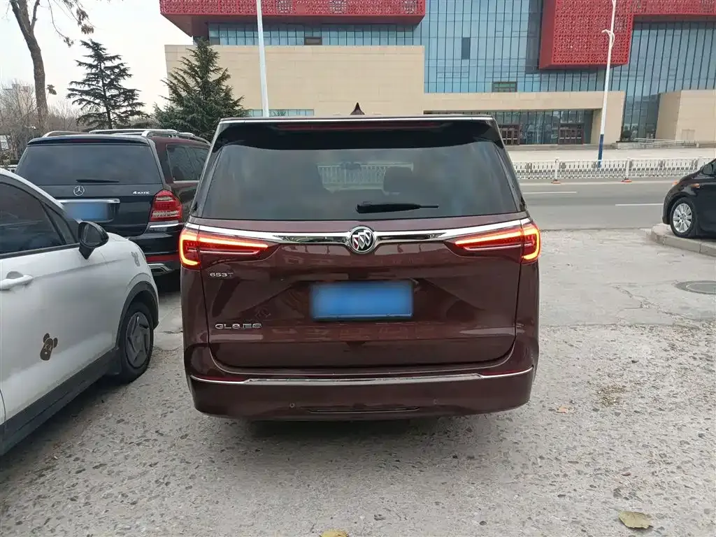 Buick GL8 2022 из CN, фото 9