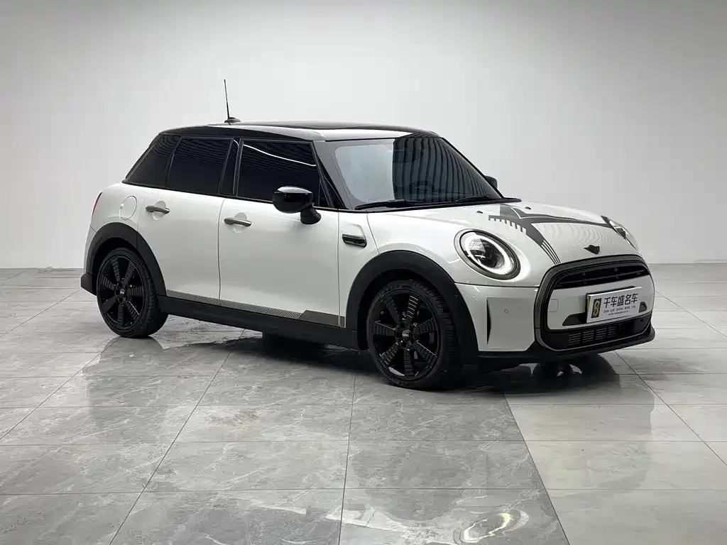 MINI Cooper (3-door) 2023 из CN, фото 7
