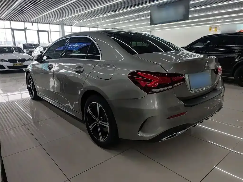 Mercedes-Benz A-Class — фото 10