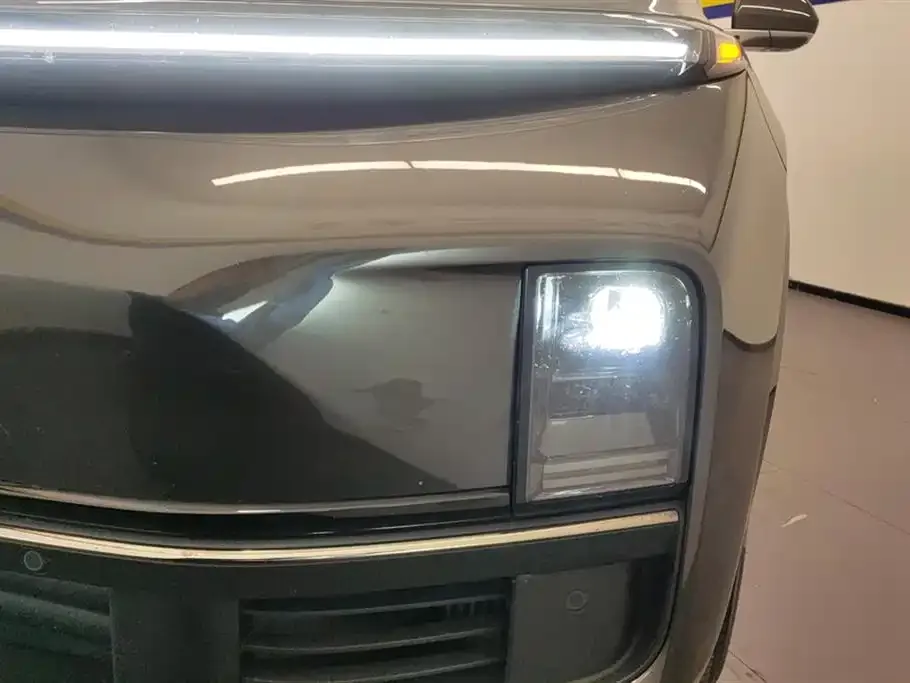 Li Auto L8 2023 из CN, фото 2