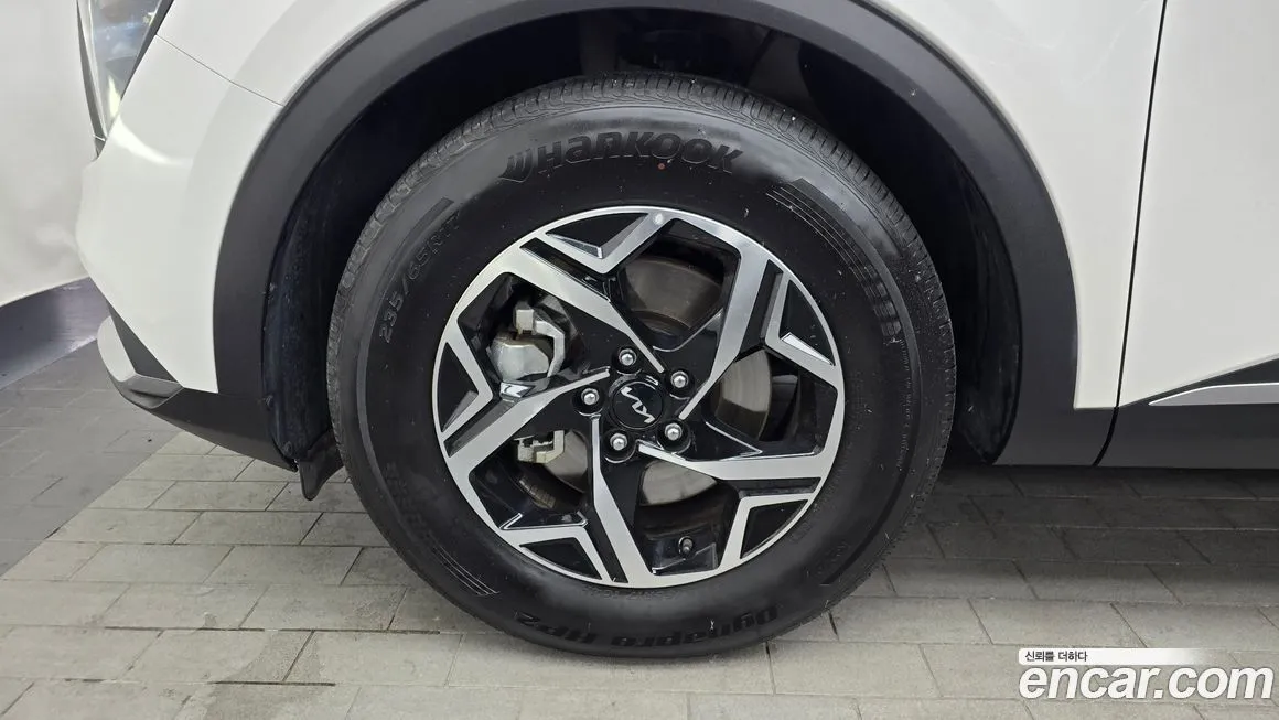 Kia Sportage — фото 8