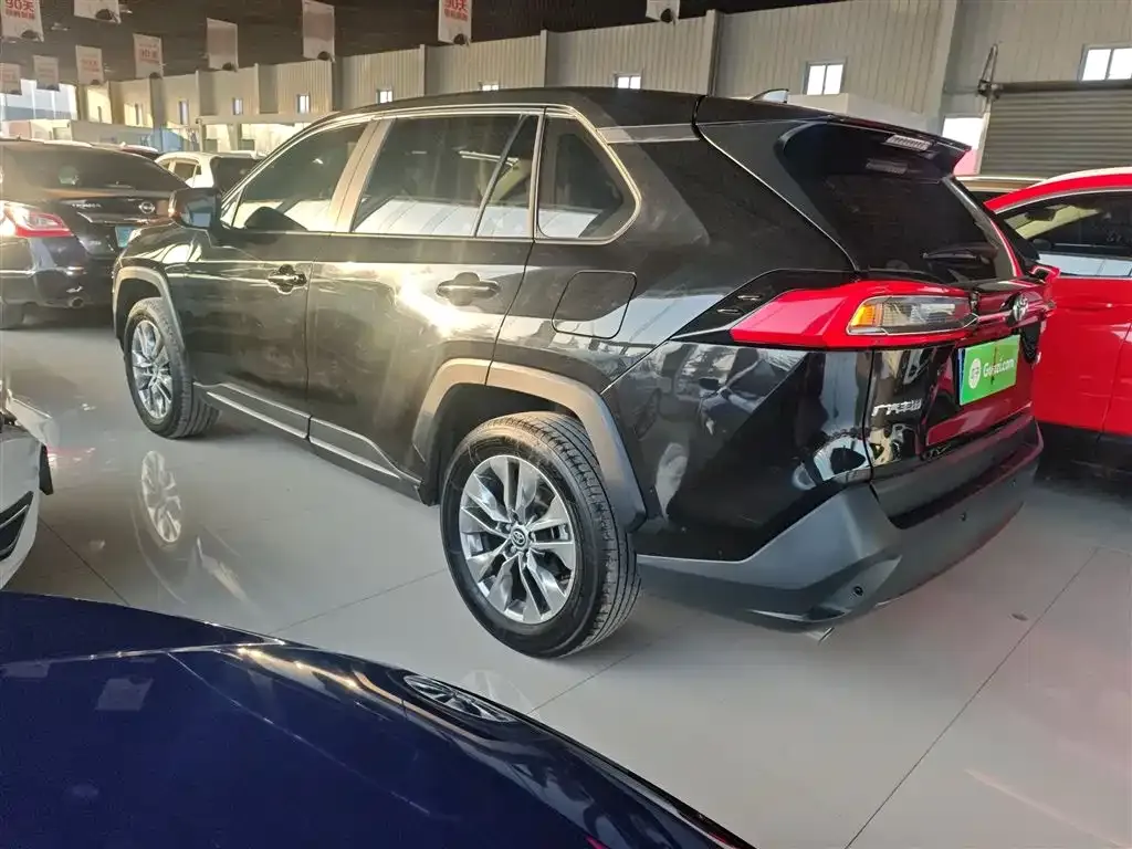 Toyota Wildlander 2024 из CN, фото 2