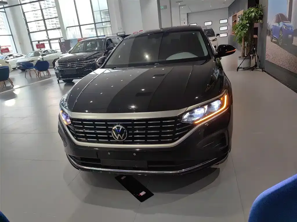 Volkswagen Passat — фото 9