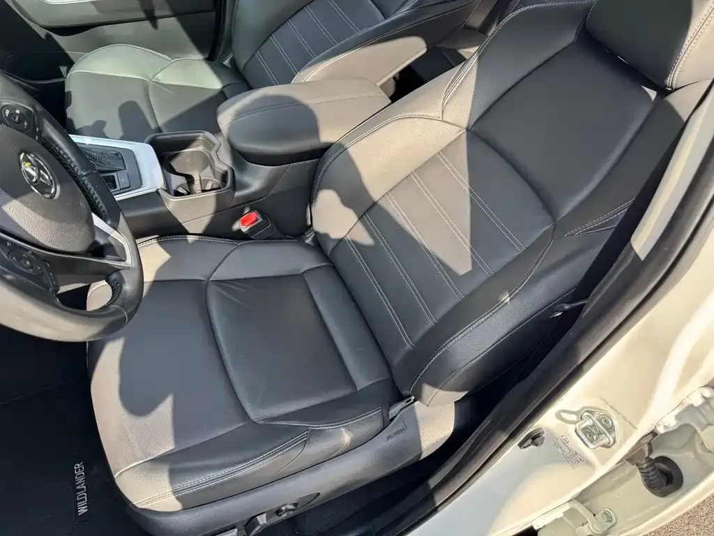 Toyota Wildlander 2023 из CN, фото 5