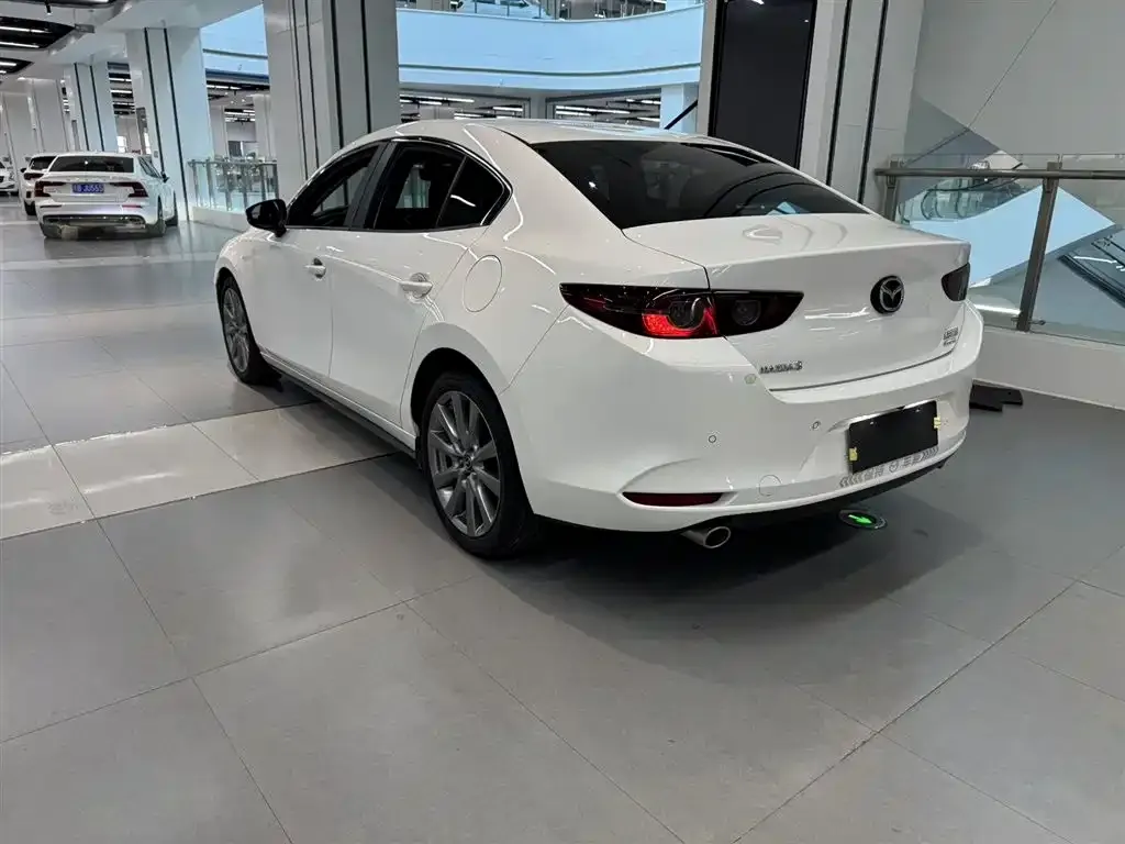 Mazda 3 Axela 2022 из CN, фото 6
