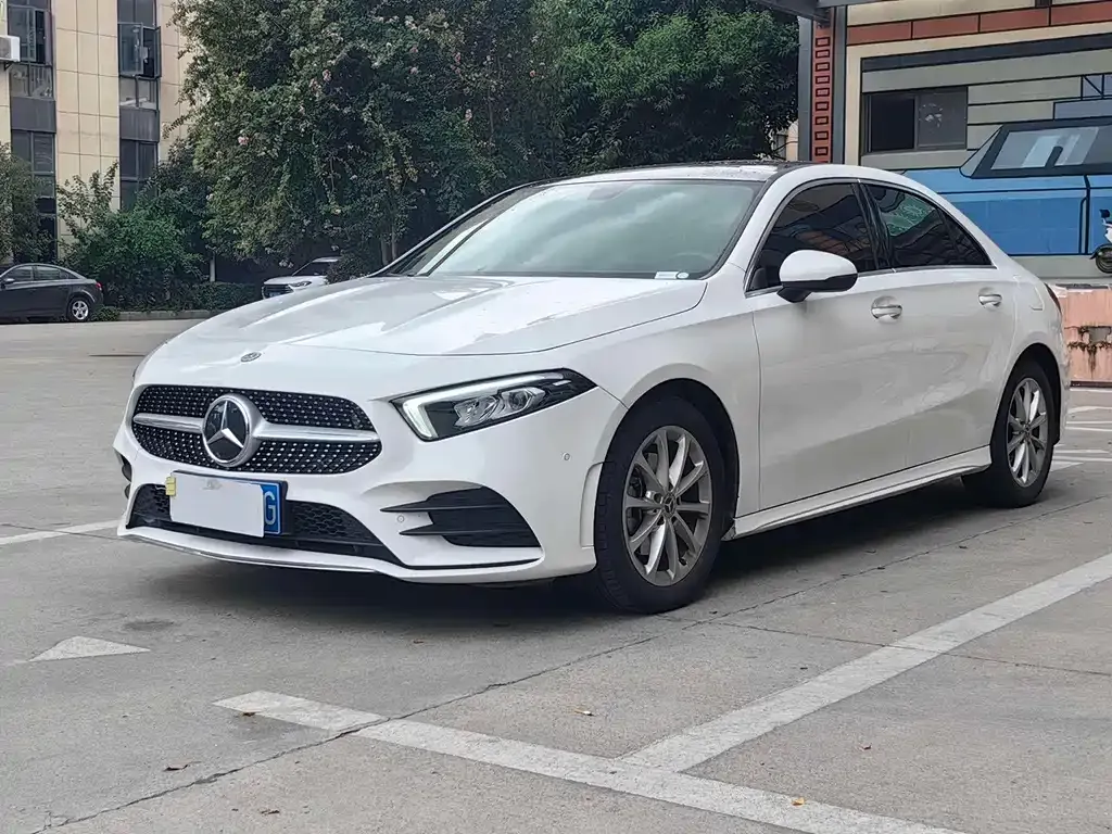 Mercedes-Benz A-Class — фото 1