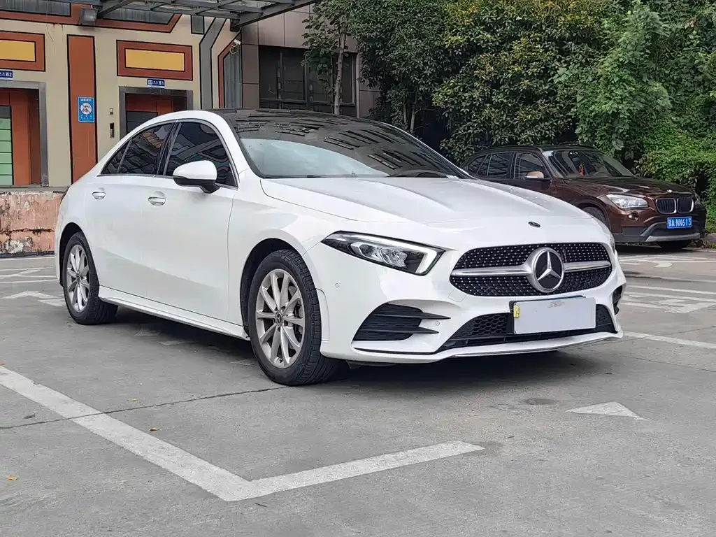 Mercedes-Benz A-Class — фото 9