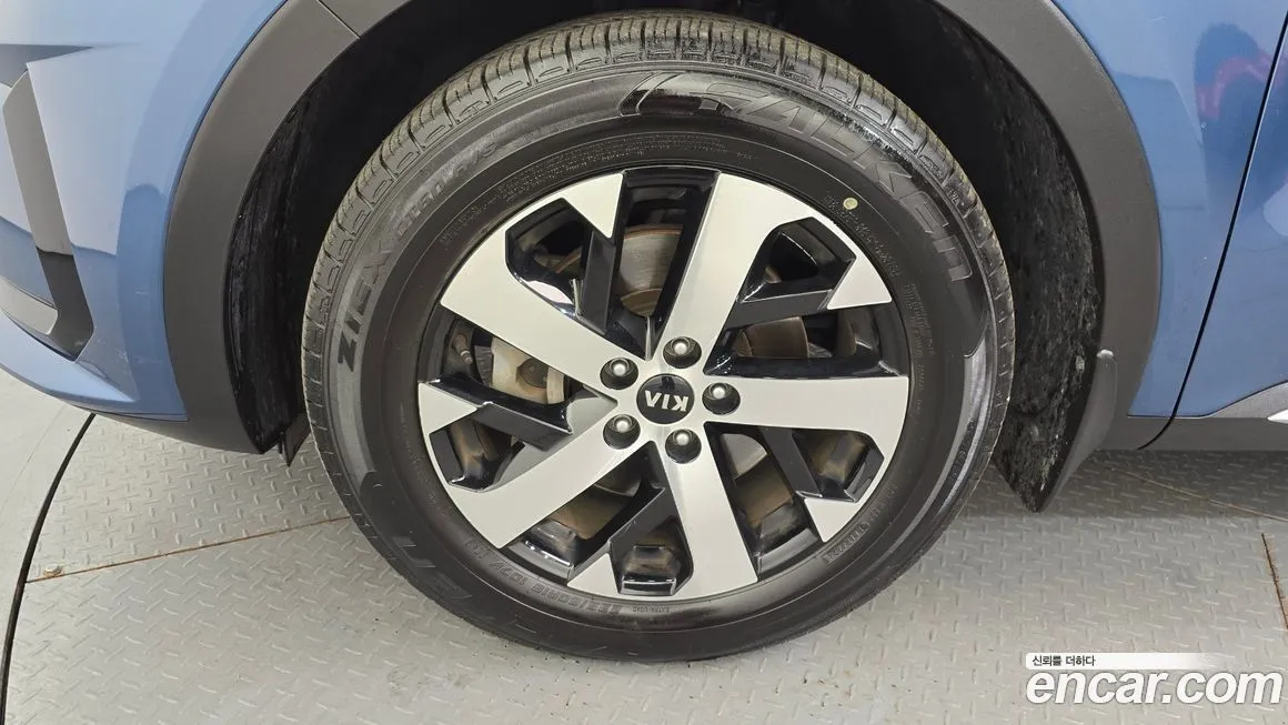 Kia Sorento — фото 8