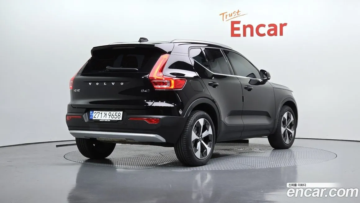 Volvo XC40 2023 из KR, фото 6