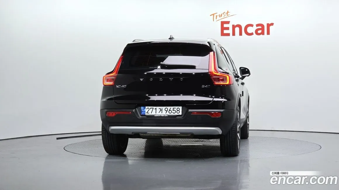 Volvo XC40 2023 из KR, фото 9
