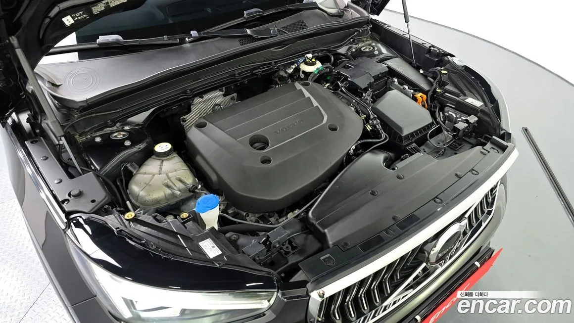 Volvo XC40 2023 из KR, фото 8