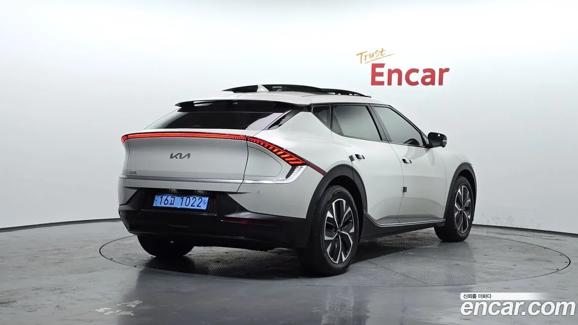 Kia EV6 — фото 3