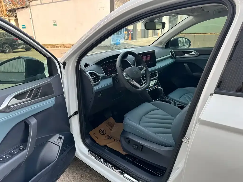 Volkswagen Tharu 2024 из CN, фото 3
