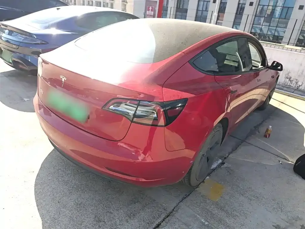 Tesla Model 3 — фото 6