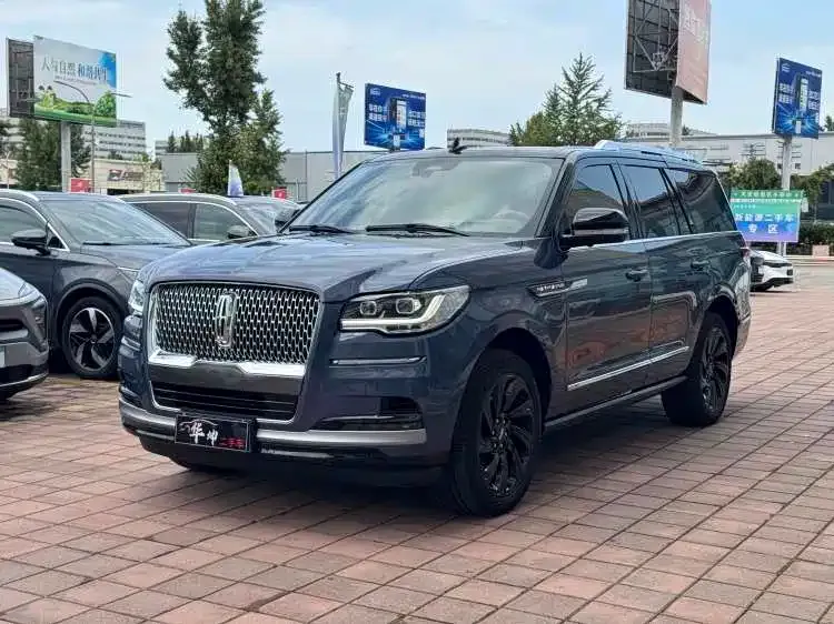 Lincoln Navigator 2023 из CN, фото 1
