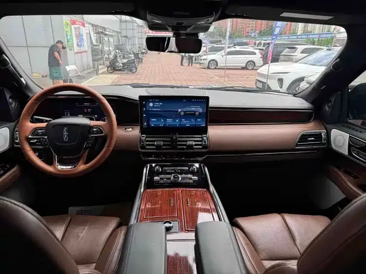 Lincoln Navigator 2023 из CN, фото 9