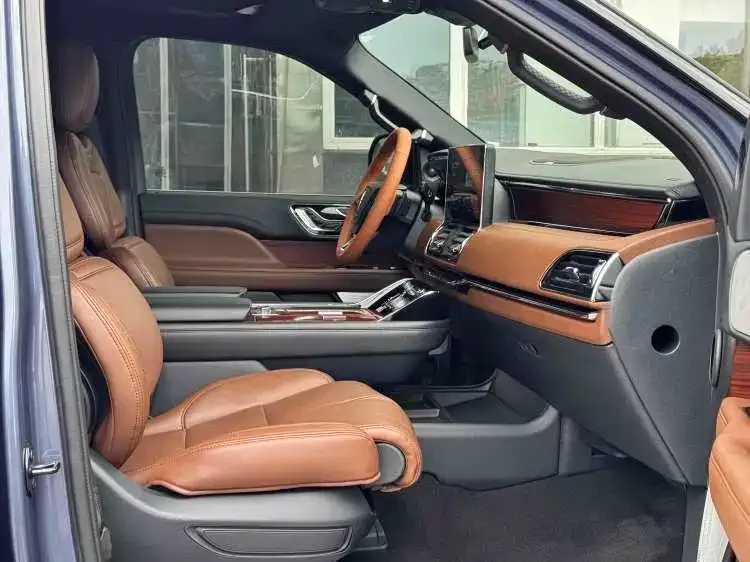 Lincoln Navigator 2023 из CN, фото 7