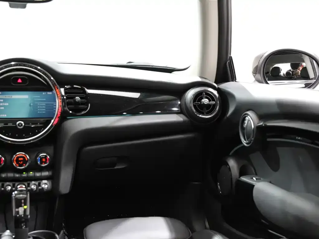 MINI Cooper (3-door) 2021 из CN, фото 3