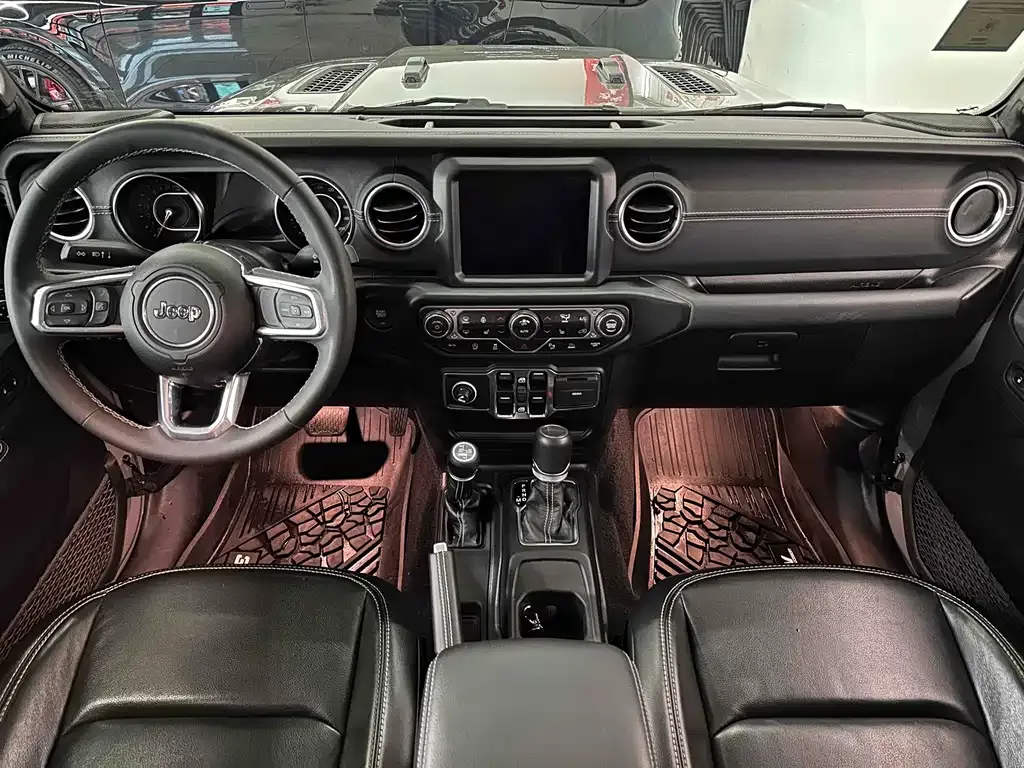 Jeep Gladiator 2024 из CN, фото 10