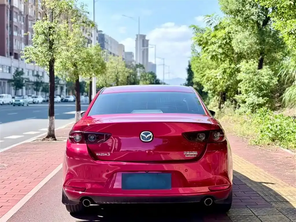Mazda 3 Axela — фото 9
