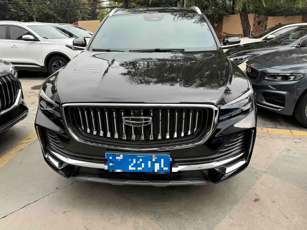 Geely Xingyue L — фото 9