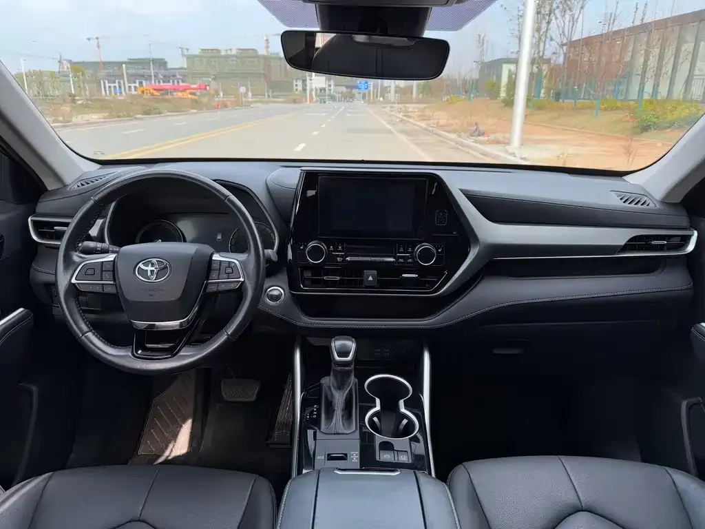 Toyota Highlander 2024 из CN, фото 7