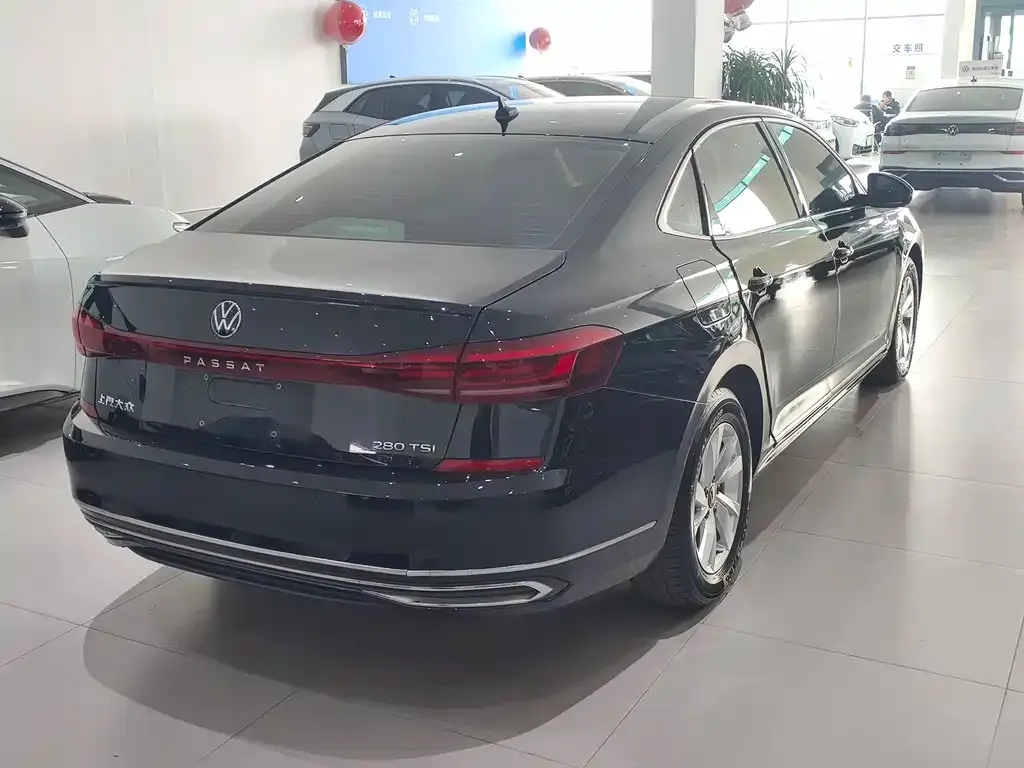 Volkswagen Passat 2022 из CN, фото 5