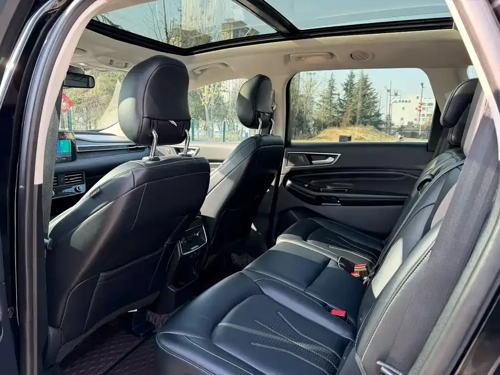Ford Edge 2022 из CN, фото 3