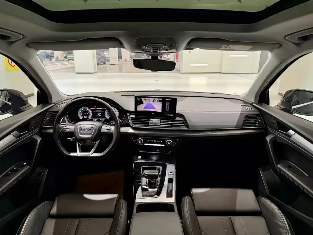 Audi Q5L 2022 из CN, фото 2