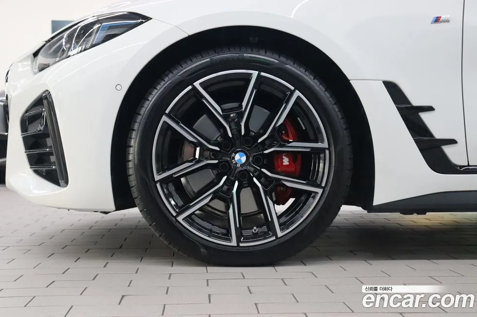 BMW 4-Series 2025 из KR, фото 10