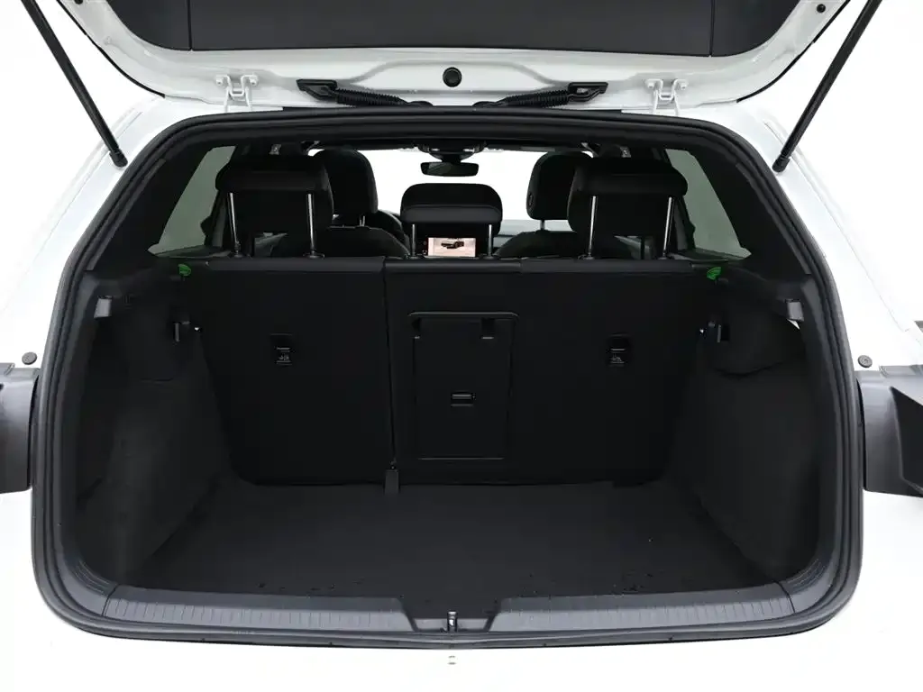 Volkswagen Golf 2022 из CN, фото 5