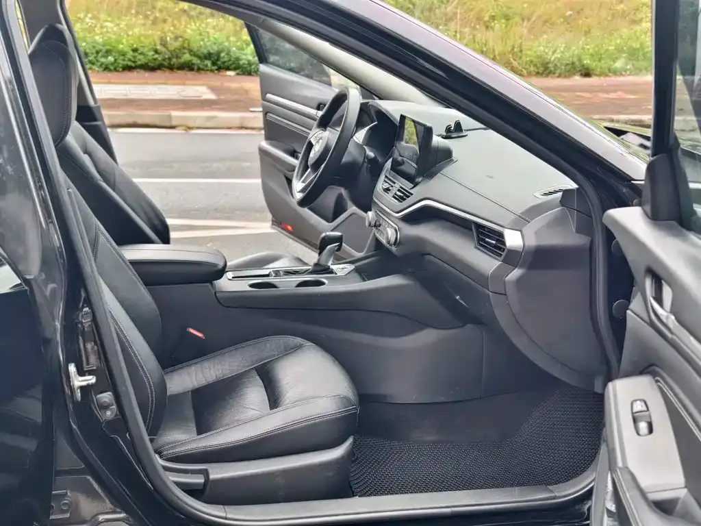 Nissan Teana 2022 из CN, фото 2