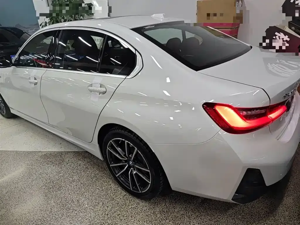 BMW 3 Series 2024 из CN, фото 10