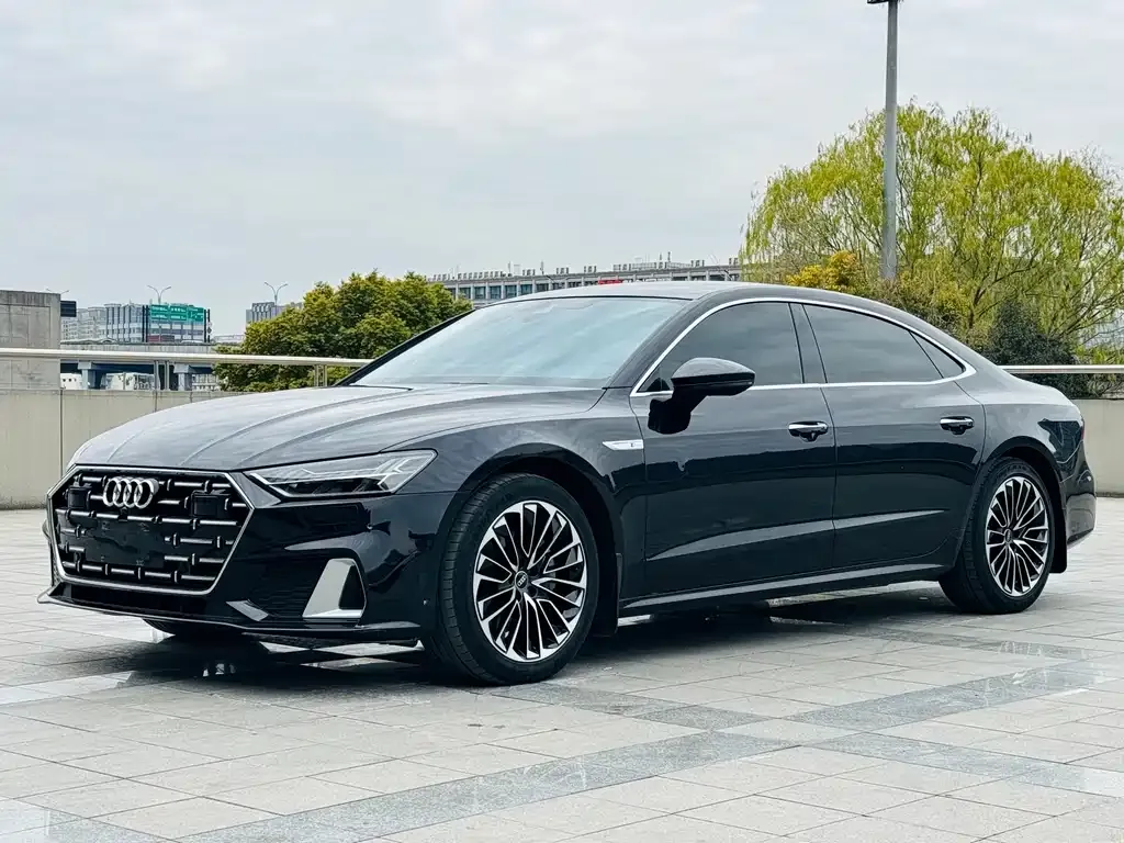 Audi A7L 2024 из CN, фото 1