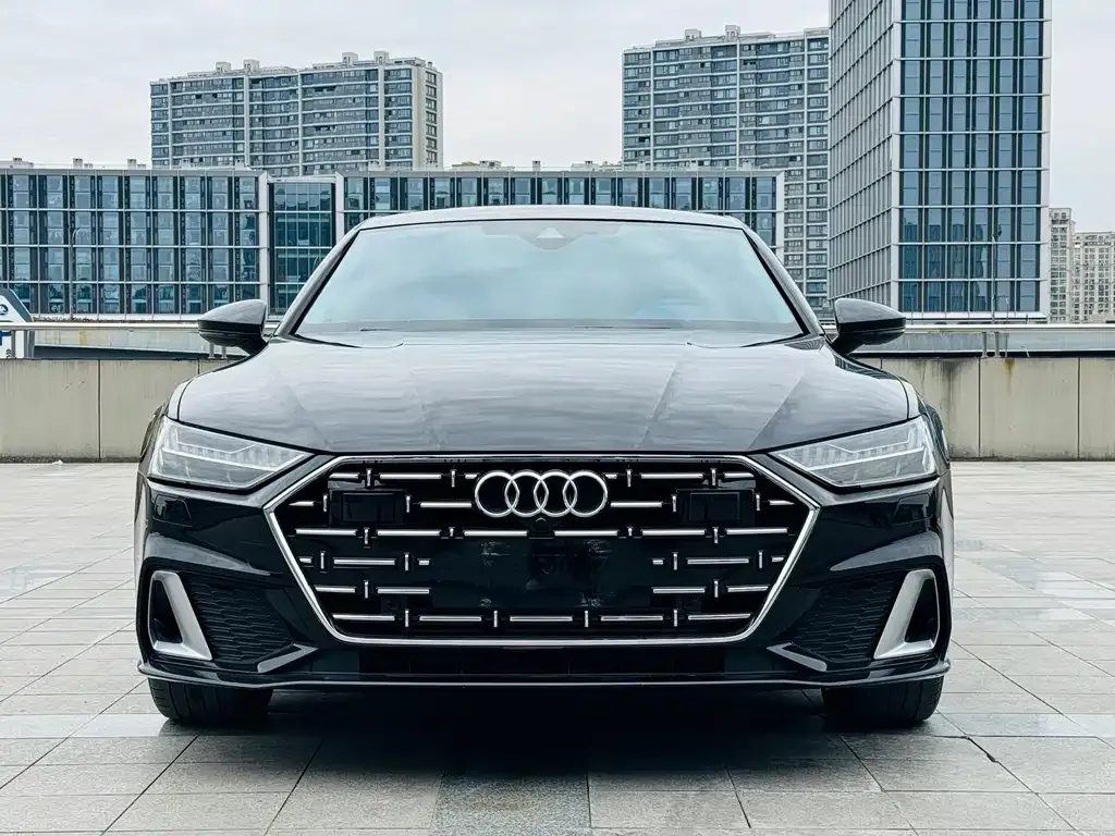 Audi A7L 2024 из CN, фото 9
